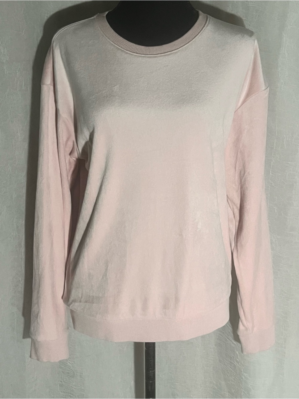 Banana republic light pink velour crew neck sweatshirt